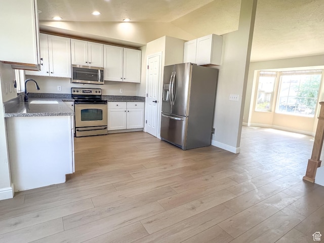 11947 S Dynamite Cir, Herriman, UT 84096 - photo 2