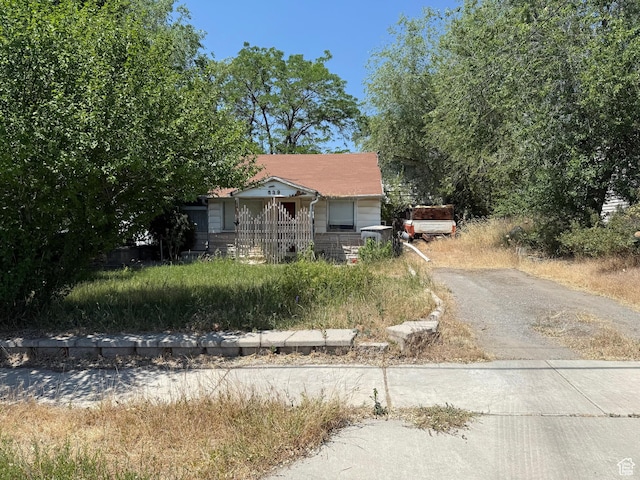 539 E Center St, Pleasant Grove, UT 84062 - view of front of property featuring driveway
