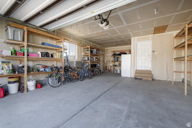 4145 W 700 N, Vernal, UT 84078 - garage featuring a garage door opener
