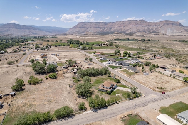 190 E 600 N, Ferron, UT 84523 - aerial view of a mountainous background