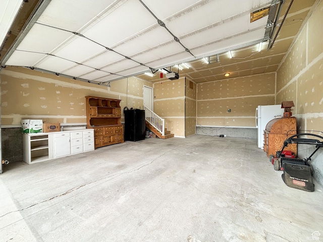 480 N 550 W, Huntington, UT 84528 - garage with a garage door opener