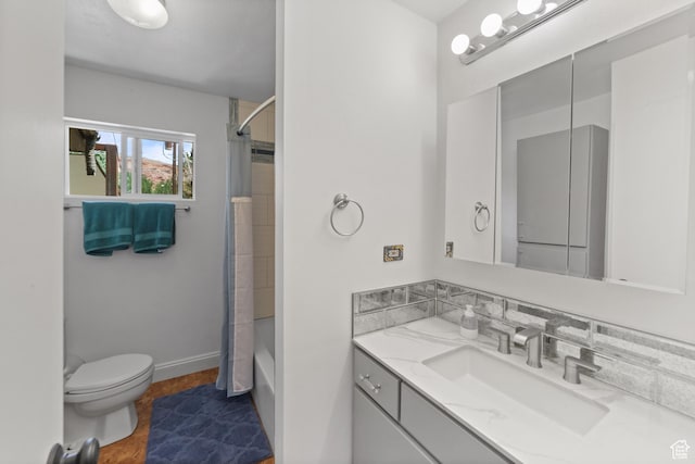 684 N Mccormick Blvd, Moab, UT 84532 - bathroom featuring vanity and shower / bath combination with curtain