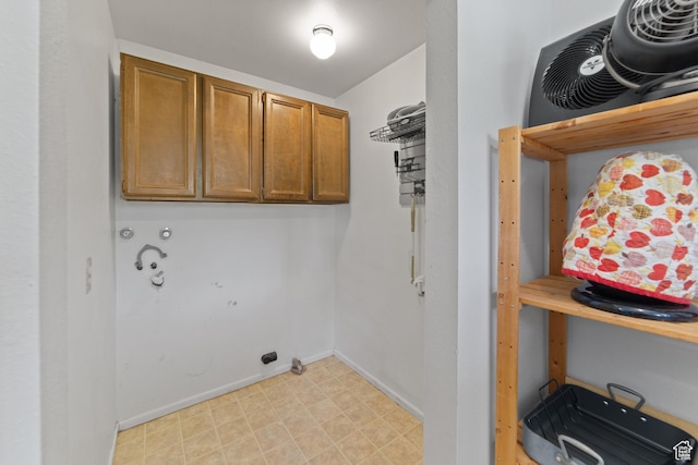 684 N Mccormick Blvd, Moab, UT 84532 - laundry room with baseboards and hookup for a washing machine