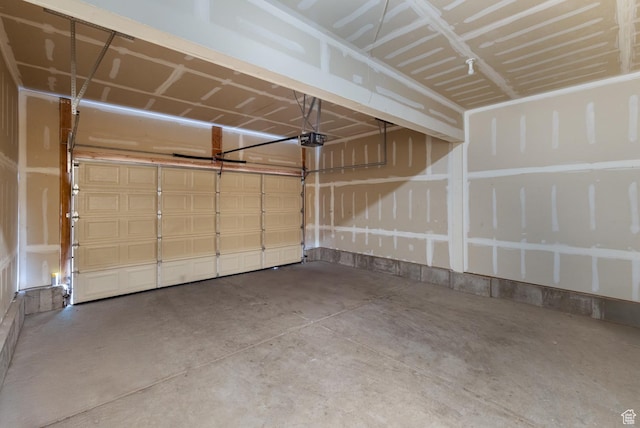 361 E 535 S, Vernal, UT 84078 - garage with a garage door opener