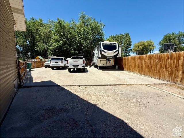 536 N Sundance Cir, Vernal, UT 84078 - view of parking / parking lot