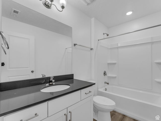 1206 W Summit Ridge Pkwy S Unit 182, Santaquin, UT 84655 - full bathroom with wood finished floors, vanity, and shower / bath combination