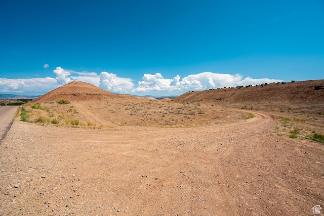 10115 N 8305 E, Tridell, UT 84076