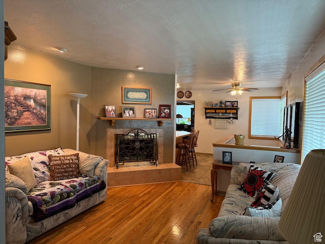 2936 E Ln Joya Dr S, Holladay, UT 84124 - living area with a ceiling fan and wood finished floors