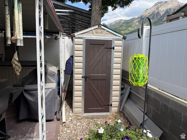2936 E Ln Joya Dr S, Holladay, UT 84124 - view of shed featuring a mountain view