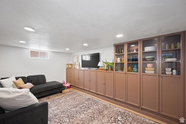 1639 20th S, Ogden, UT 84401 - living area featuring recessed lighting