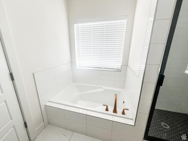 291 W 950 S, Vernal, UT 84078 - bathroom featuring a bath and a stall shower