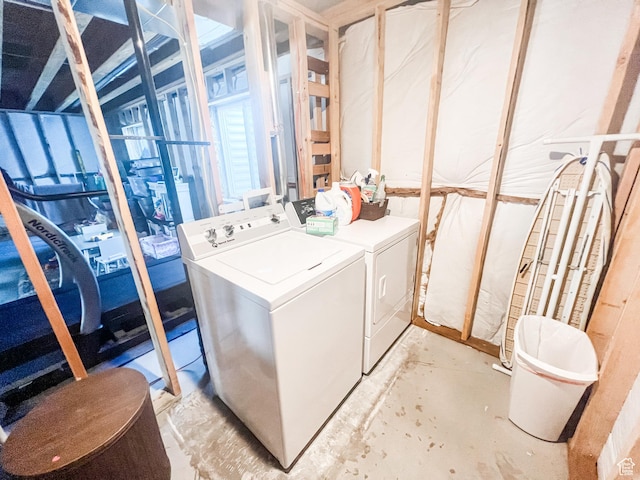 291 W 950 S, Vernal, UT 84078 - laundry room featuring separate washer and dryer
