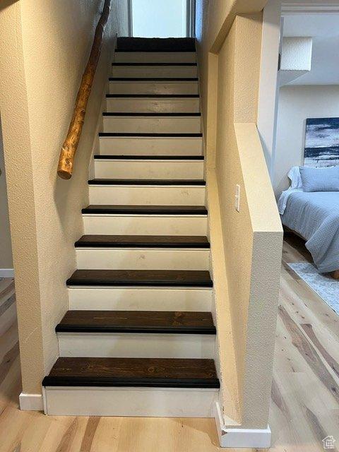 240 N 1400 W, Cedar City, UT 84721 - stairway featuring wood finished floors