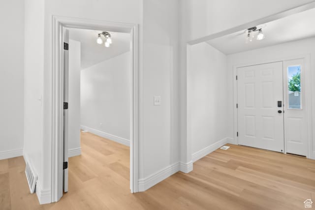 713 S 600 E, Layton, UT 84041 - entrance foyer featuring light wood-type flooring