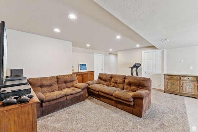 562 E 260 S, Midway, UT 84049 - carpeted living room with recessed lighting