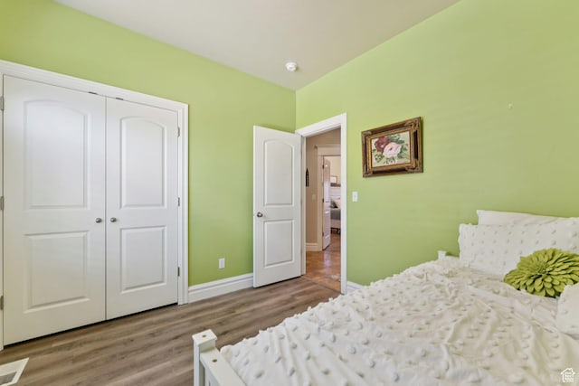 562 E 260 S, Midway, UT 84049 - bedroom featuring wood finished floors and a closet