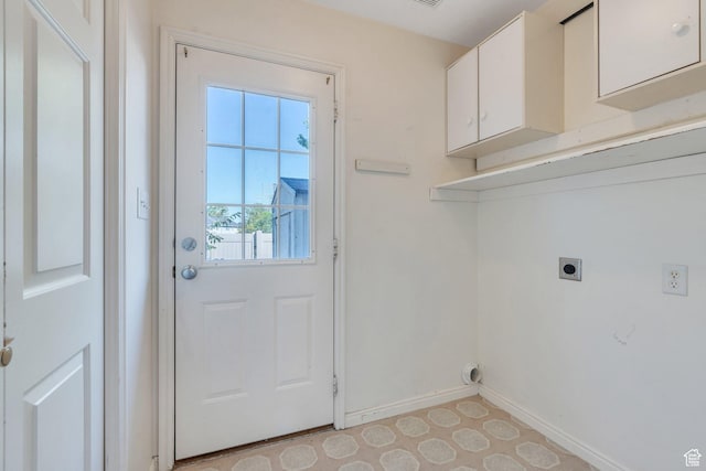 303 E 900 S Unit 42, Payson, UT 84651 - laundry area featuring electric dryer hookup and cabinet space