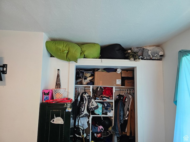 92 W 300 N, Huntington, UT 84528 - view of closet