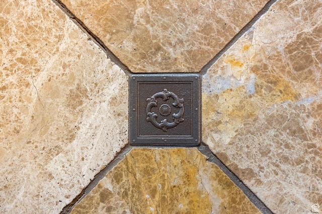 694 W Cephus Rd, Draper, UT 84020 - detailed view