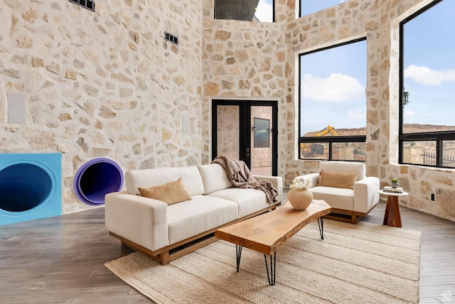 2836 S 2300th Cir E, St George, UT 84790 - living room featuring wood finished floors and a high ceiling