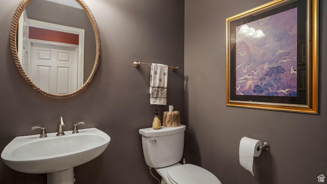2262 E Emerald Hills Ct, Cottonwood Heights, UT 84121 - half bathroom with a sink and toilet