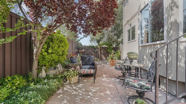 2262 E Emerald Hills Ct, Cottonwood Heights, UT 84121 - fenced backyard with a patio area