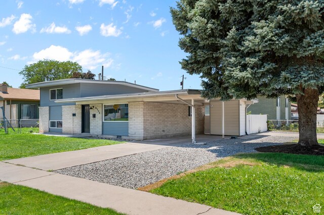 8254 S Harrison St W, Midvale, UT 84047 - photo 2