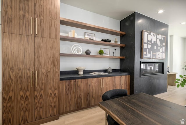 1958 E Longview Dr, Holladay, UT 84124 - bar with light wood-type flooring