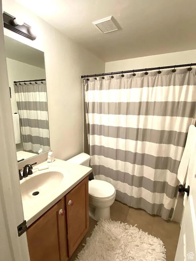 4854 N Shady Bend Ln, Lehi, UT 84043 - full bath with vanity, tile patterned floors, and a shower with shower curtain