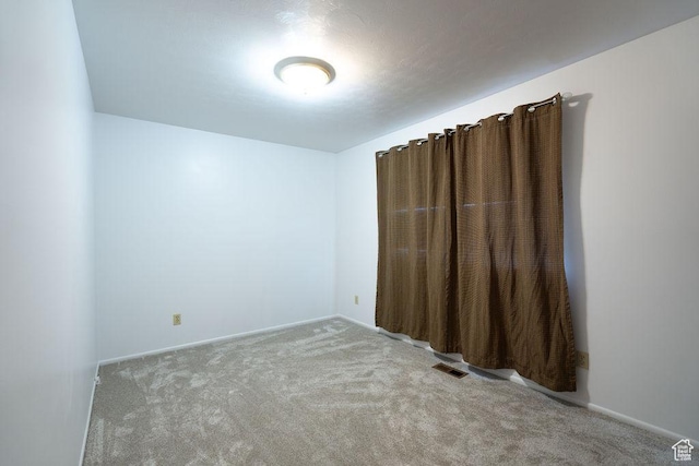 5465 W 5400 S, Kearns, UT 84118 - unfurnished room featuring carpet flooring and baseboards