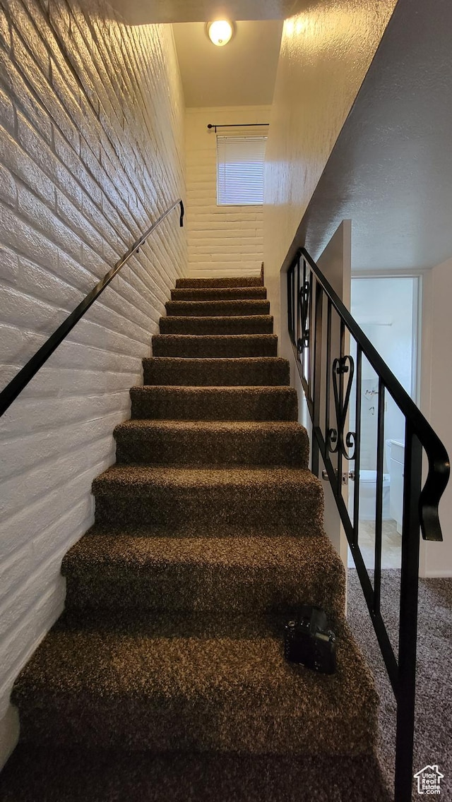 4531 S 700th St E, Murray, UT 84107 - view of stairway