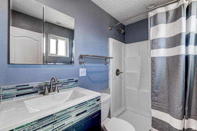 709 N 2200 E, St George, UT 84790 - bathroom with curtained shower, a textured ceiling, and vanity