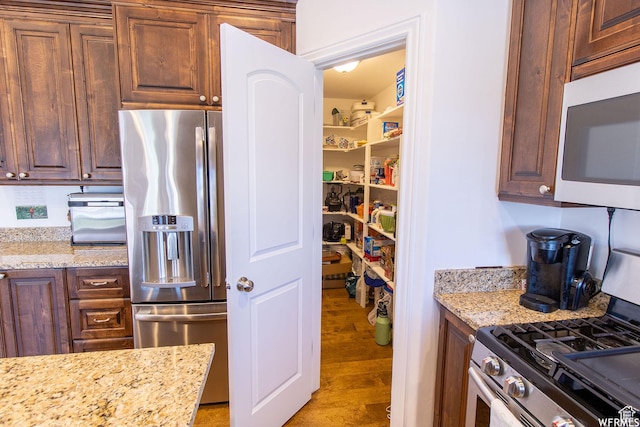 614 E Sleigh Ride Ln, Grantsville, UT 84029 - photo 11