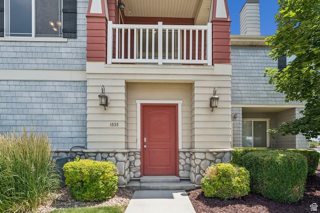 1535 W 80 S, Pleasant Grove, UT 84062 - entrance to property with a balcony and stone siding