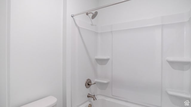 903 W Fallow Dr Unit 212, Saratoga Springs, UT 84045 - full bath featuring washtub / shower combination and toilet