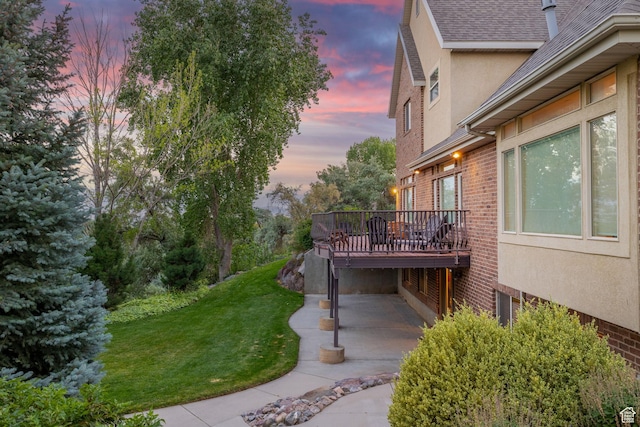 192 E 2200 N, Lehi, UT 84043 - yard at dusk with a patio area and a yard