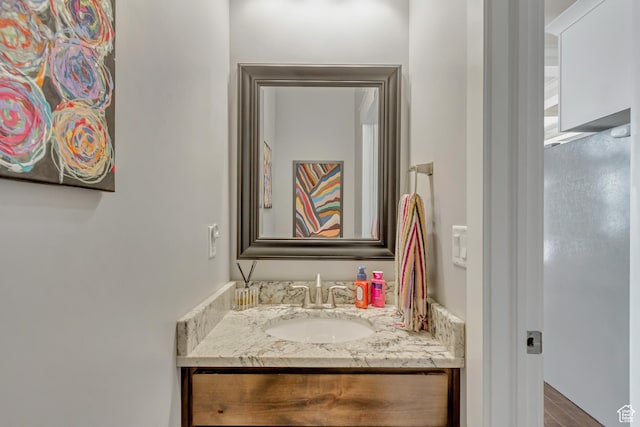 467 E Island View Cir N, Farmington, UT 84025 - bathroom with vanity