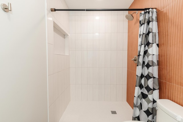 547 E 170 S, Logan, UT 84321 - bathroom with a tile shower