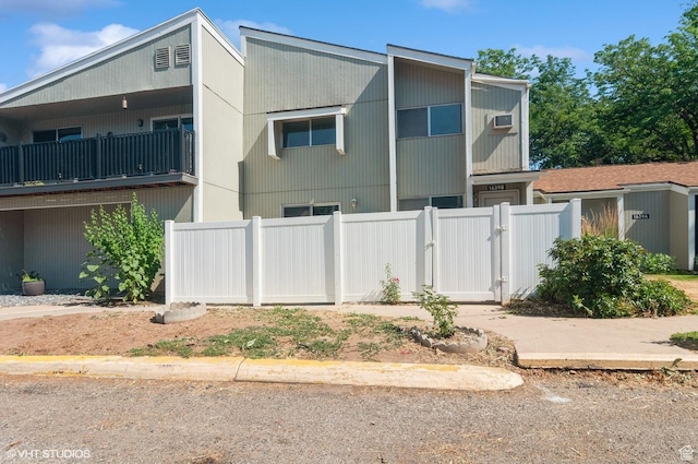 1639 E 750 S Unit B7, Clearfield, UT 84015 - photo 1