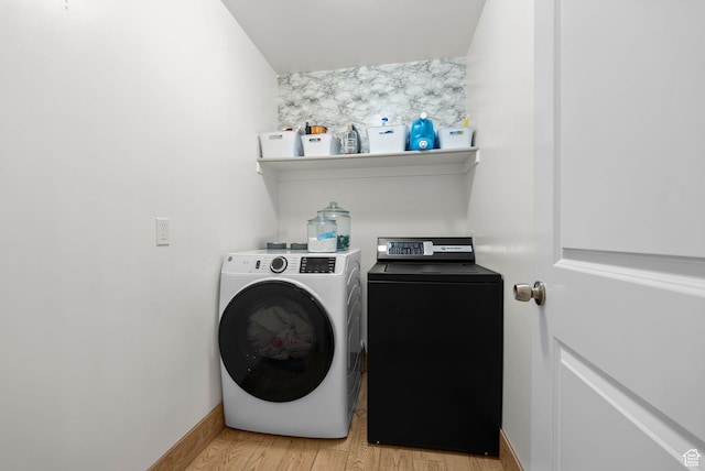 1235 N Valley Hills Blvd, Heber City, UT 84032 - laundry room featuring independent washer and dryer and light wood-style floors