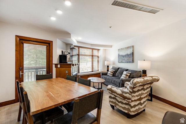 3720 N Sundial Ct Unit B322, Park City, UT 84098 - dining room featuring light wood-style floors and recessed lighting