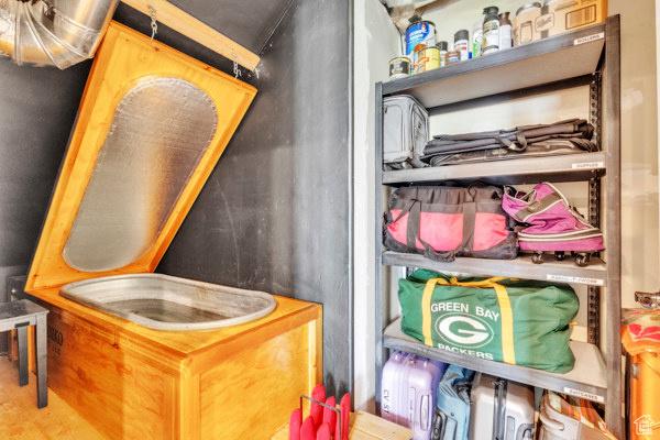 2330 E Meadow Lark Ln, North Logan, UT 84341 - interior space
