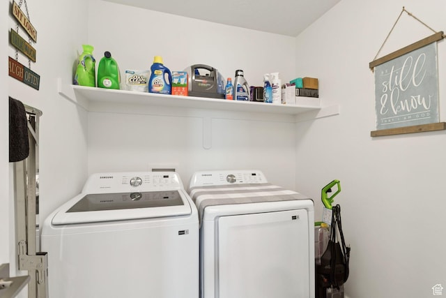 910 W 800 N, Tremonton, UT 84337 - laundry area with washer and clothes dryer