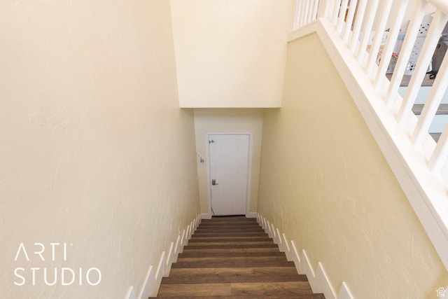 785 N Homestead St, Hildale, UT 84784 - stairway with a textured wall and wood finished floors