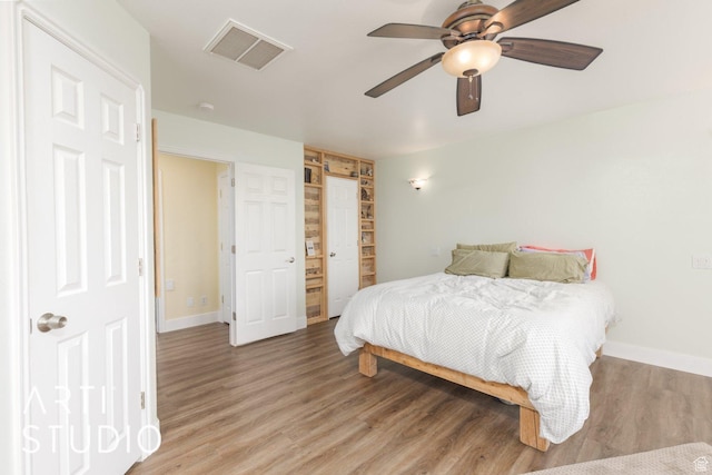 785 N Homestead St, Hildale, UT 84784 - bedroom featuring light wood finished floors and ceiling fan