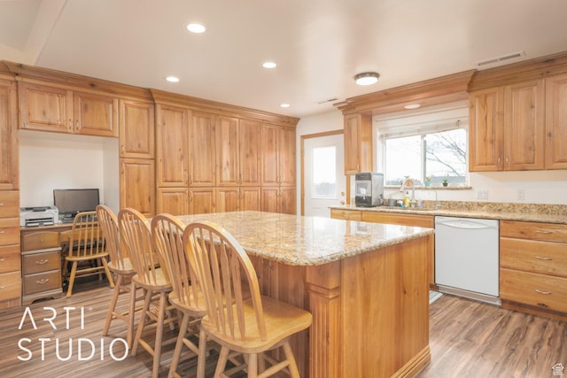 785 N Homestead St, Hildale, UT 84784 - kitchen with dishwasher, light wood-type flooring, a kitchen island, recessed lighting, and a kitchen breakfast bar