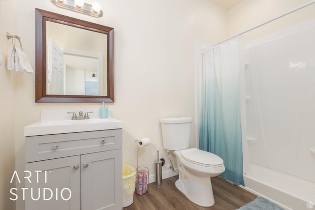 785 N Homestead St, Hildale, UT 84784 - bathroom with wood finished floors and vanity
