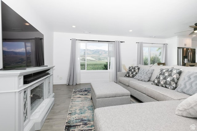 659 S Lakeside Dr, Franklin, ID 83237 - living area featuring light wood-type flooring, recessed lighting, and ceiling fan