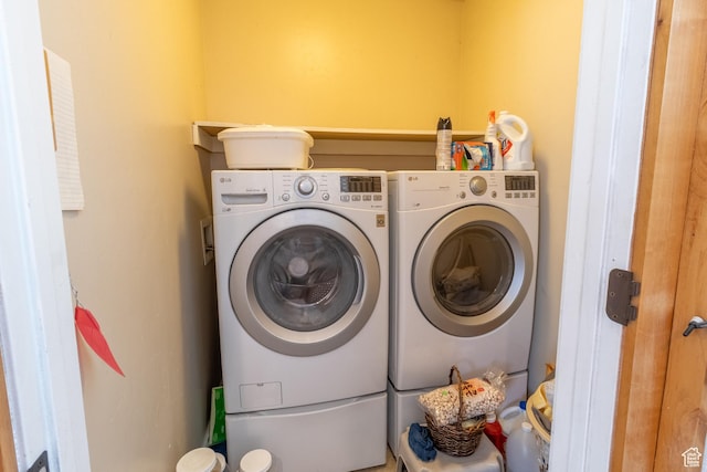 4091 W Juniper Hills Dr, South Jordan, UT 84095 - laundry room featuring independent washer and dryer