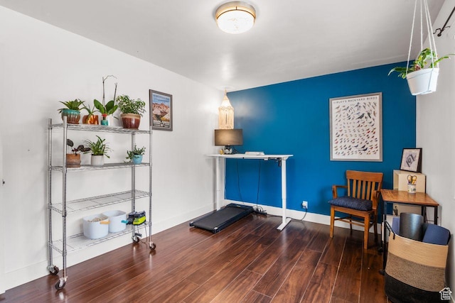784 Lavina Dr, South Ogden, UT 84403 - sitting room with wood finished floors and baseboards